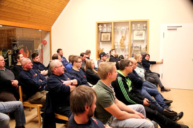 Schulung Digitalfunk für die Mannschaft