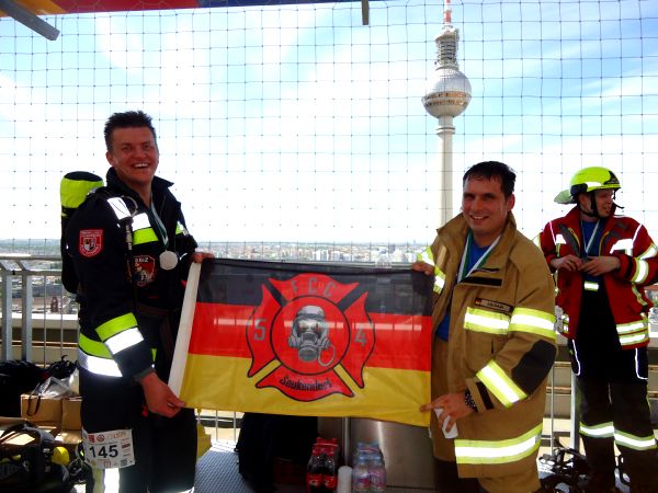 FCC TEAM startet zum ersten Mal beim Stairrun Berlin