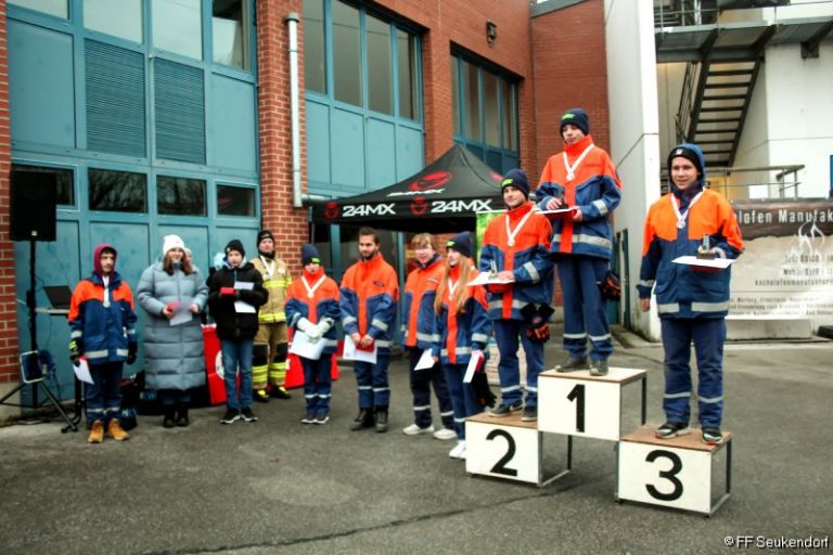 Jugendfeuer Seukendorf beim 2. Hersbrucker Treppenlauf